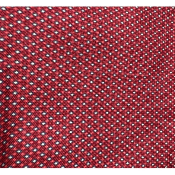 Red & White Polka Dot Cotton Fat Quarter Fabric 18" x 22" Quilting Crafts - Picture 1 of 5